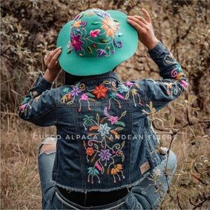 Embroidered autumn/ winter hat